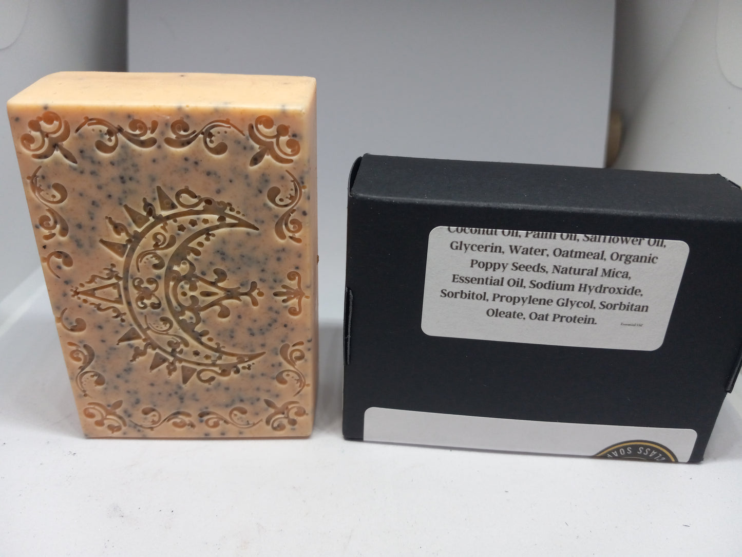 Litsea Cubeba - Hand Poured Exfoliating Oatmeal Soap
