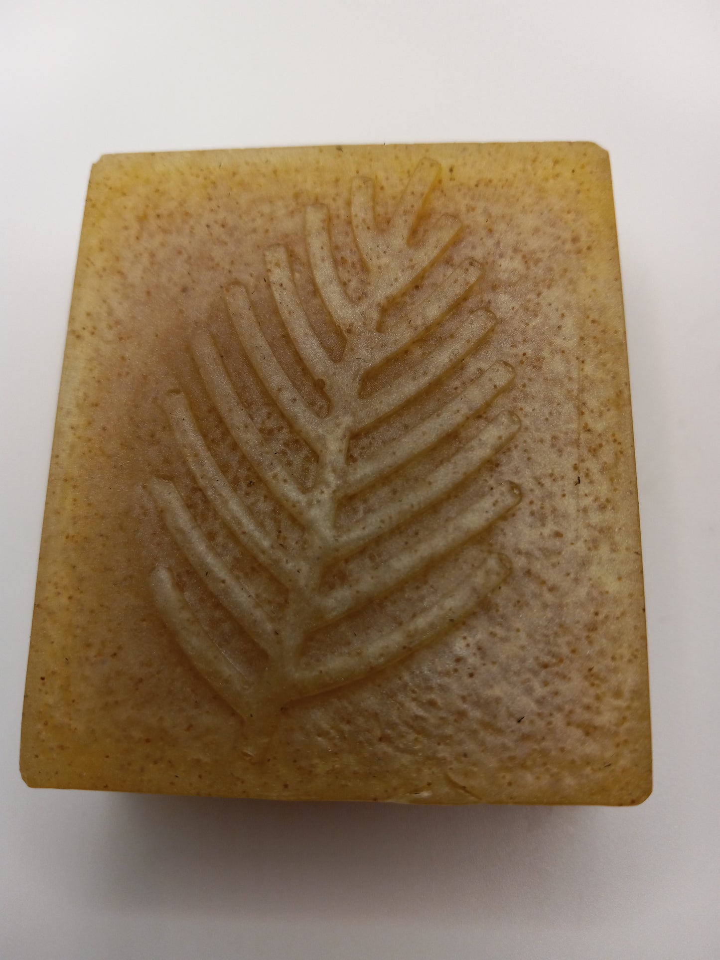 White Lily and Aloe- Hand Poured Exfoliating Honey Soap